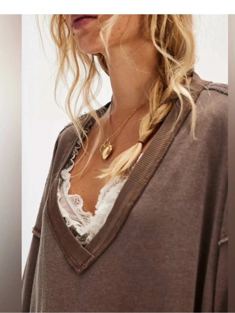 ⭐️NWT Free People Venice V-Neck Sweatshirt⭐️ - Picture 4 of 8